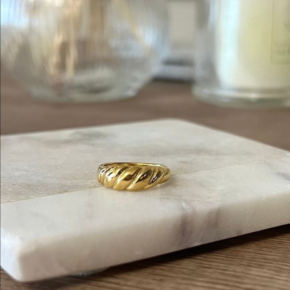 *BLACK FRIDAY SALE* 14k Gold Vermeil Rings - Picture 3 of 7